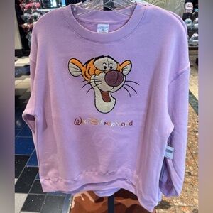 L Disney Parks Sweatshirt 2025 Embroidered Tigger Oversized Purple Lavender